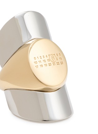 Detail View - Click To Enlarge - MM6 MAISON MARGIELA - Vitrine Signet Palladium Ring