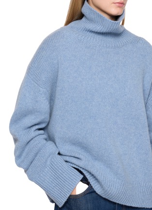  - R2W - Straight Hem Turtleneck Knit Sweater