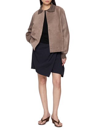 Figure View - Click To Enlarge - JW ANDERSON - Belted Front Drape Tailored Shorts