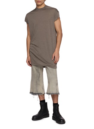 Figure View - Click To Enlarge - RICK OWENS  - Bolan Cut-Off Cropped Cotton Denim Jeans