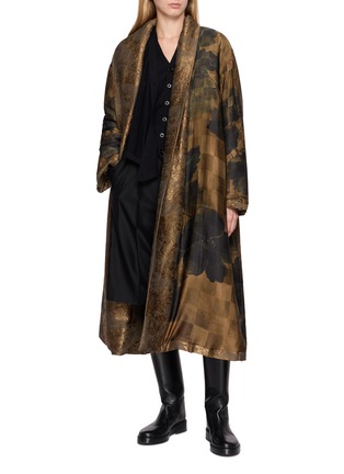 Figure View - Click To Enlarge - MASNADA - Reversible Floral Textured Tie Belt Coat