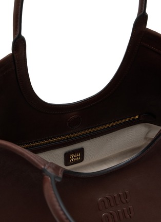 Detail View - Click To Enlarge - MIU MIU - Large Ivy Dumpling Leather Bag