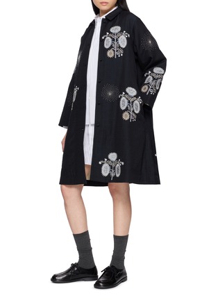 Figure View - Click To Enlarge - AODRESS - Floral Star Embroidered Soutien Collar Coat