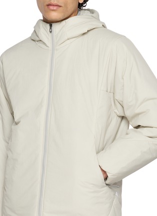  - GOLDWIN - Tsubai Insulated Zip Up Hoodie