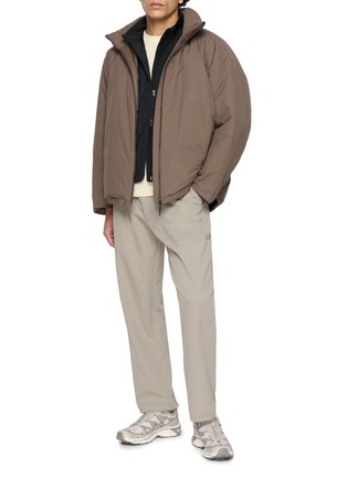 Figure View - Click To Enlarge - GOLDWIN - One Tuck Tapered Stretch Pants