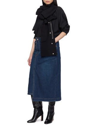 Figure View - Click To Enlarge - SACAI - Spliced Medium Wash Denim Midi Skirt