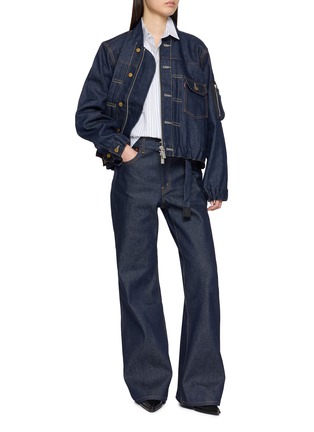 Figure View - Click To Enlarge - SACAI - X Levi's Belted Flared Leg Denim Jeans