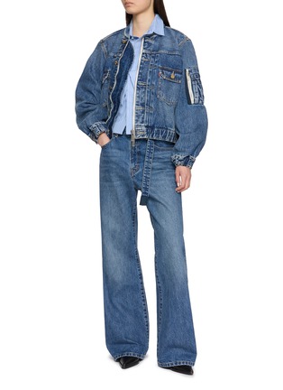 Figure View - Click To Enlarge - SACAI - X Levi's Belted Flared Leg Denim Jeans