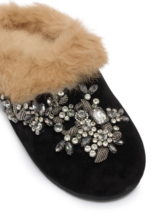 Detail View - Click To Enlarge - NAN-KU COUTURE - Embellished Suede Shearling Clogs