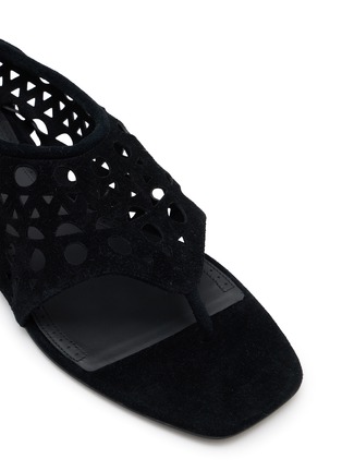 Detail View - Click To Enlarge - ALAÏA - Neo Vienne Velvet Leather Thong Sandlas