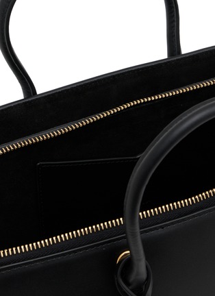 Detail View - Click To Enlarge - ALAÏA - Delta Small Box Leather Bag