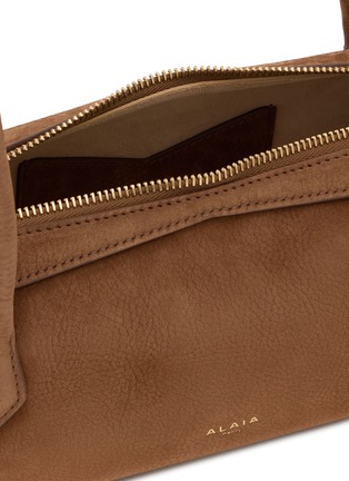 Detail View - Click To Enlarge - ALAÏA - Medium Le Teckel Leather Shoulder Bag