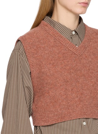  - LEMAIRE - Cropped V-neck Knit Vest