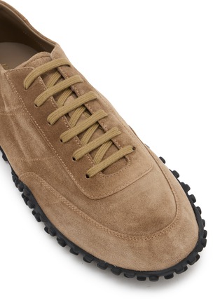 Detail View - Click To Enlarge - COMMON PROJECTS - Minimal Runner Seventy Suede Men's Sneakers