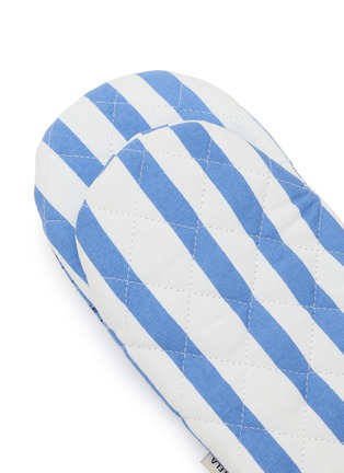 Detail View - Click To Enlarge - BATELA - Striped Fish Print Oven Mitt Pot Holder Set