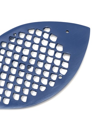 Detail View - Click To Enlarge - BATELA - Aluminum Fish Trivet