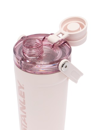 Detail View - Click To Enlarge - STANLEY - The Vitalize™ Shaker Bottle 20oz — Dark Blue
