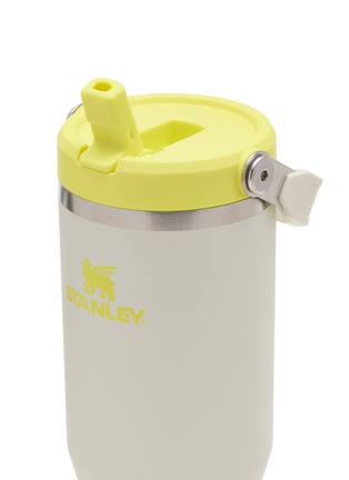 Detail View - Click To Enlarge - STANLEY - The IceFlow™ Flip Straw 2.0 Tumbler 30oz — Pale Stone Atomic