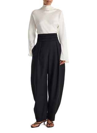 Detail View - Click To Enlarge - RÓHE - Puck Satin Cummerbund Waistband Wool Pants