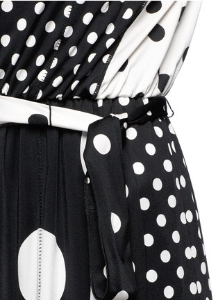 Detail View - Click To Enlarge - MARC JACOBS - Contrast polka dot print dress with scarf