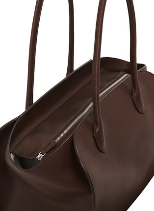 Detail View - Click To Enlarge - THE ROW - Marlo 14 Leather Tote Bag