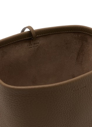 Detail View - Click To Enlarge - THE ROW - Small N/S Park Leather Tote Bag