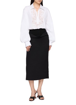 Figure View - Click To Enlarge - ERMANNO SCERVINO - Embroidered Cropped Cotton Shirt