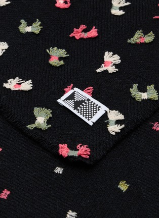 Detail View - Click To Enlarge - KIJINOKANOSEI - Itomaki Woven Scarf