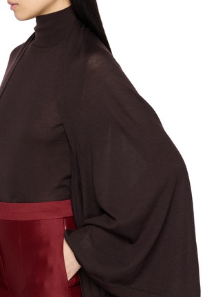  - GIA STUDIOS - De Luca Knit Cape