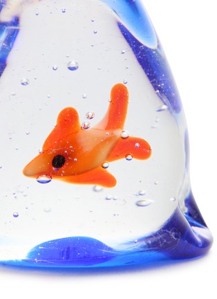 Detail View - Click To Enlarge - CASA BONITA - Water Bag Goldfish Glass Figurine — Royal Blue