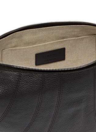 Detail View - Click To Enlarge - LEMAIRE - Medium Croissant Leather Bag