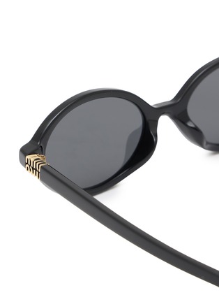 Detail View - Click To Enlarge - MIU MIU - Breaking The Rules Oval Sunglasses