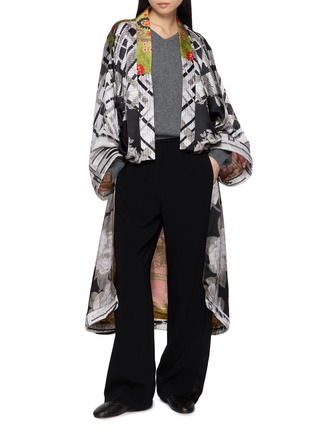 Figure View - Click To Enlarge - BOKJA - Diva Hamza Reversible Kimono