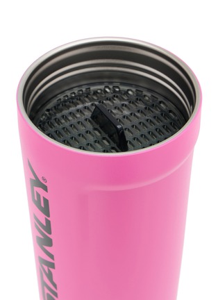  - STANLEY - The Vitalize™ Shaker Bottle 20oz — Hot Pink
