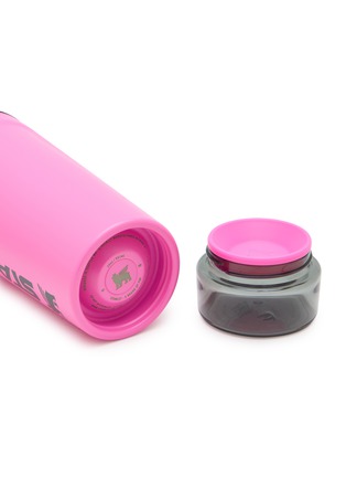  - STANLEY - The Vitalize™ Shaker Bottle 20oz — Hot Pink