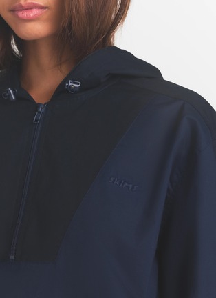  - SKIMS - Woven Cotton Half Zip Pullover Jacket
