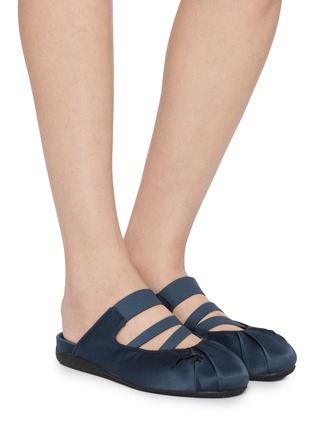 Figure View - Click To Enlarge - PUMA - Speedcat Satin Mules