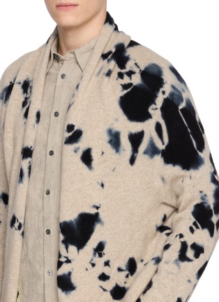  - SUZUSAN - Splatter Dye Seamless Cashmere Cape Coat