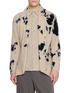 SUZUSAN Splatter Dye Seamless Cashmere Cape Coat
