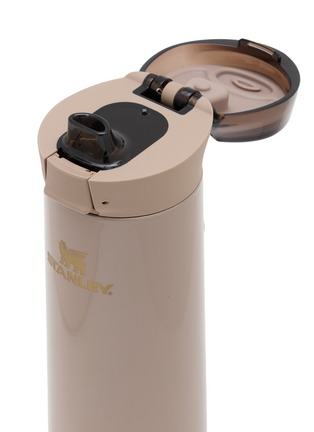 Detail View - Click To Enlarge - STANLEY - The Flowstate™ Spring Bottle 20oz — Bedrock Gloss