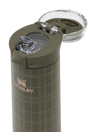 Detail View - Click To Enlarge - STANLEY - The Flowstate™ Spring Bottle 20oz — Moss Plaid