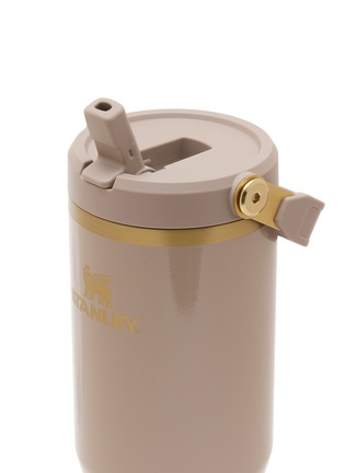 Detail View - Click To Enlarge - STANLEY - The IceFlow™ Flip Straw 2.0 Tumbler 30oz — Bedrock Gloss