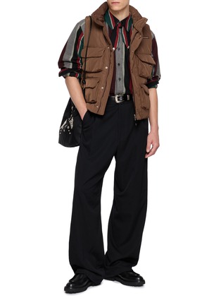 Figure View - Click To Enlarge - TOGA VIRILIS - Padded Vest