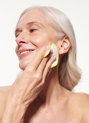 Front View - Click To Enlarge - SKIN ROCKS - The Gentle Acid 150ml