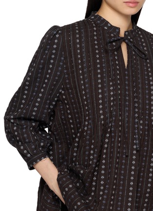  - EPINGLER - Tie Neck Tuck Blouse