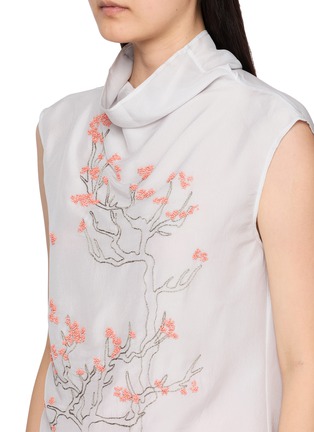 - LA MAISON JADE - Desert Rose Beaded Stand Collar Top