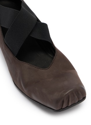 Detail View - Click To Enlarge - UMA WANG - Crisscross Elastic Band Leather Ballet Flats