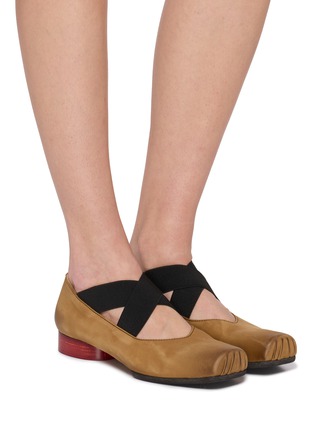 Figure View - Click To Enlarge - UMA WANG - Crisscross Elastic Band Leather Ballet Flats