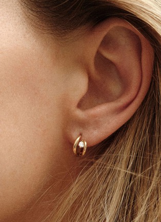  - CHARLOTTE CHESNAIS - Serti Sculpté 18K Gold Diamond Single Hoop Earring — Left