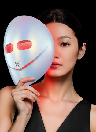  - CHOUCHOU TOKYO - The Radiance LED Face Care